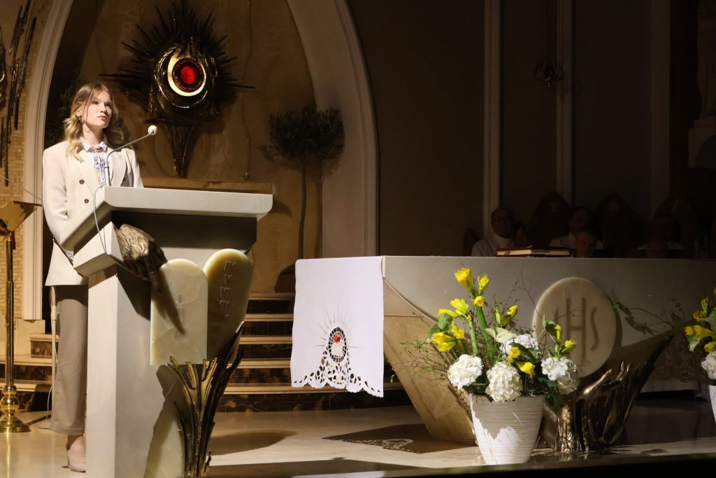 Messenger_creation_FB648B6E-9AE0-4C98-BC32-B2A56A03AC21